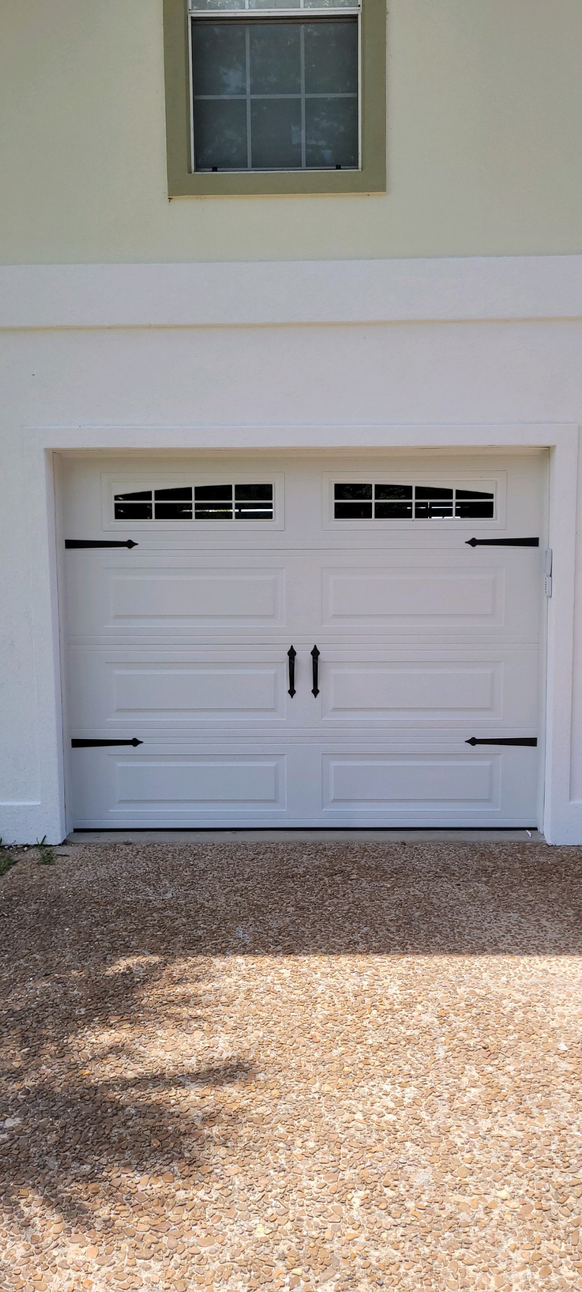 3 Garage Door Repairs To Avoid Doing Yourself in Pensacola FL